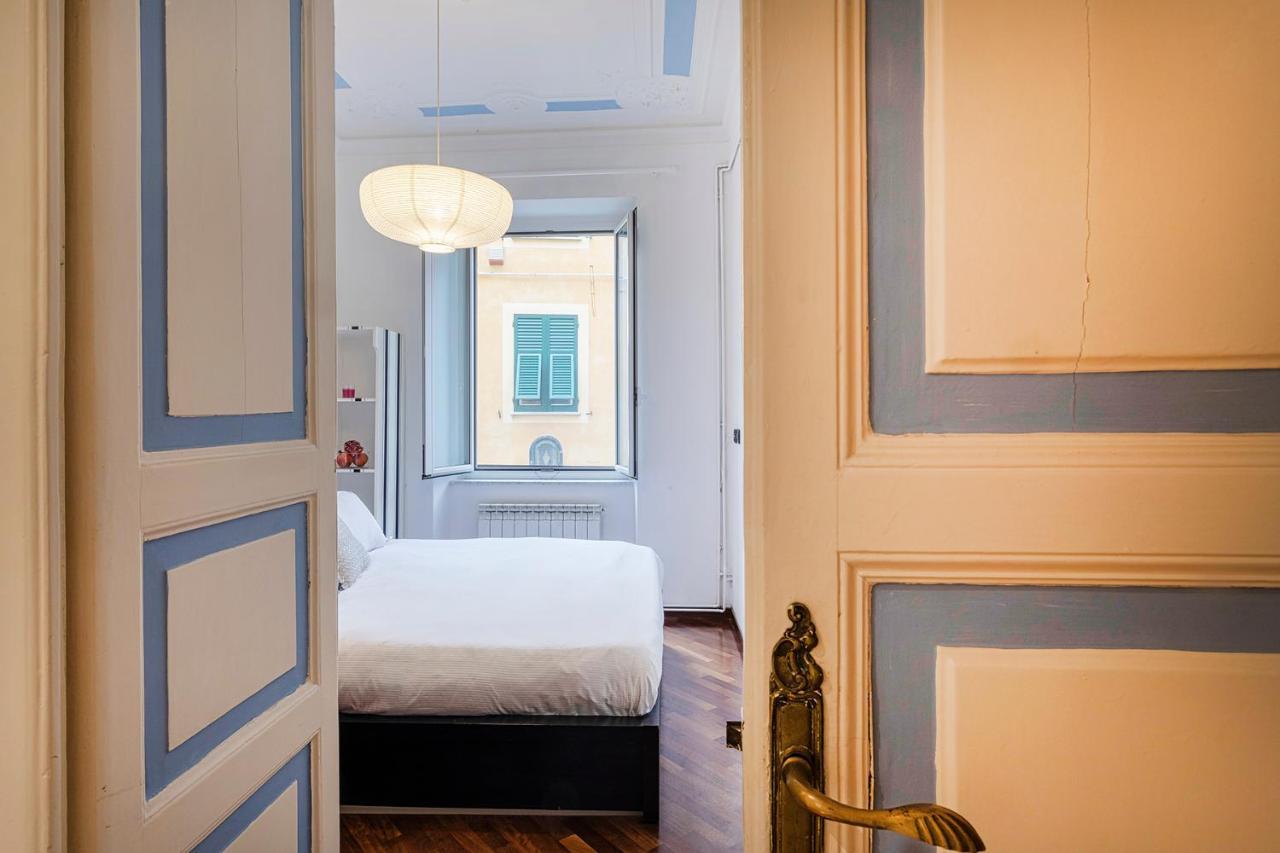 Santa Chiara Apartment By Wonderful Italy Genua Exteriör bild