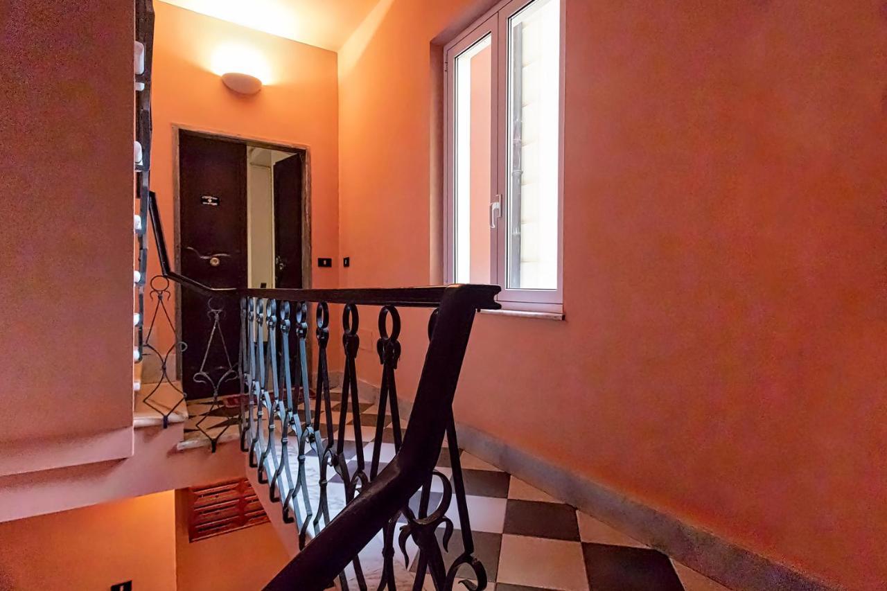 Santa Chiara Apartment By Wonderful Italy Genua Exteriör bild